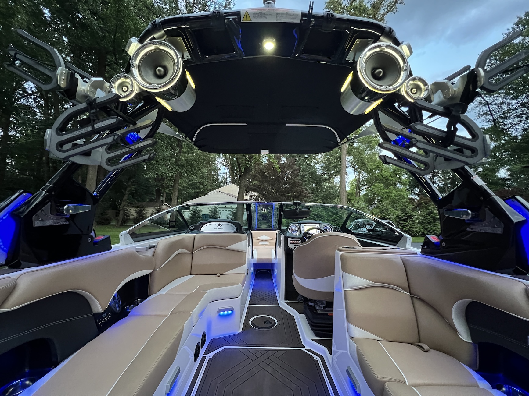 2017 SUPRA SE 550, FULLY LOADED, FRESHWATER, 358 hours Icon